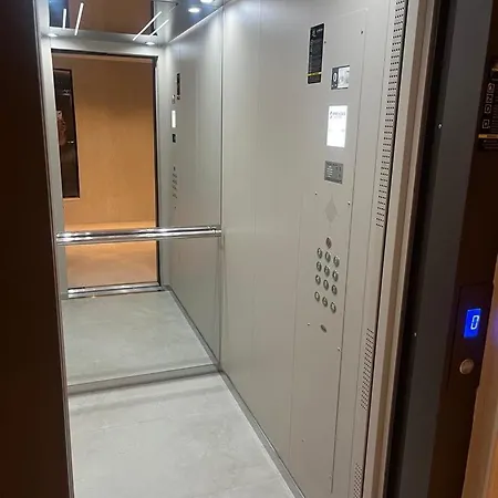 아파트 Luxury Loft 7-8 *
